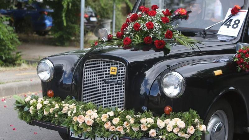 Rózsák ölelésében ünnepel Szőreg, ahol a látványos felvonulásra is készülnek.