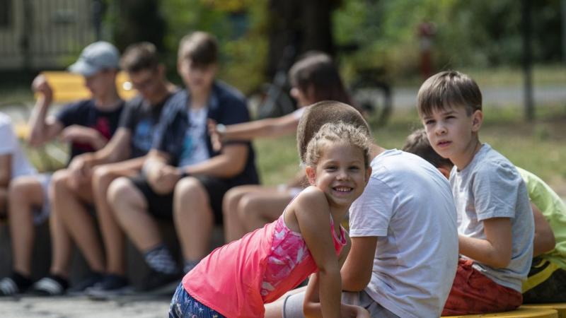 A nyári táborok ára széles skálán mozog: a legkedvezőbb lehetőségek már 4 ezer forinttól elérhetők, míg a prémium programok közel 80 ezer forintba is kerülhetnek.
