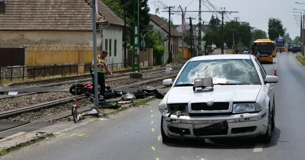 Két másodperc leforgása alatt két súlyos döntést hozott a Haraszti úton tragikusan elhunyt motoros. Ugyanakkor az őt elütő autós is áldozattá vált ebben a szomorú eseményben.