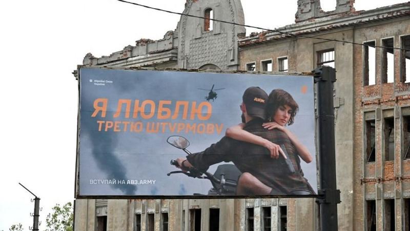 Az ukrán hadsereg a tűz közelében egyensúlyoz: a kényszersorozások hatására a többségi társadalom türelme is kezd megcsappanni.