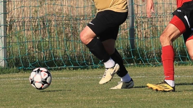 A Nagyecsed és Csenger közötti izgalmas mérkőzés a véghajrában alakult ki, ahol a csapatok mindent beleadtak a győzelemért. Az utolsó percek drámai eseményei döntötték el a találkozó végkimenetelét, ami mindkét edző számára felemelő és tanulságos pillanat