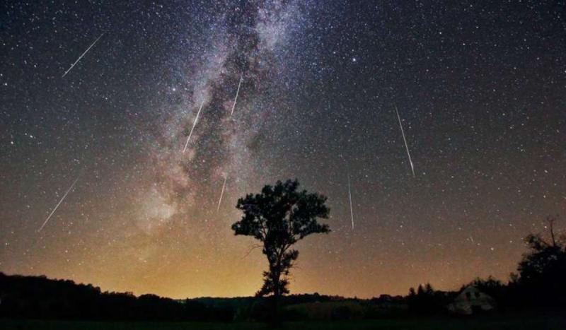 Pénteken megérkeznek a Geminidák, az év egyik leglátványosabb meteorrajának csillagfényei.