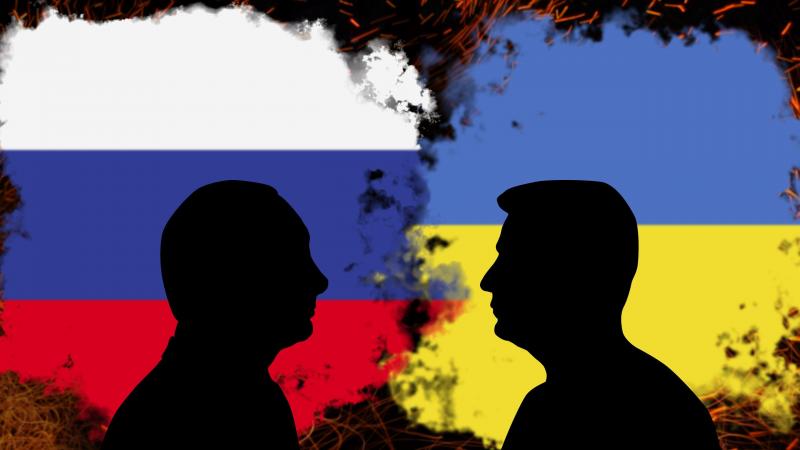 Néhány órán belül felfedheti titkait a jövő: a találgatások középpontjában áll, hogy Vlagyimir Putyin részt vesz-e a történelmi jelentőségű béketárgyaláson.