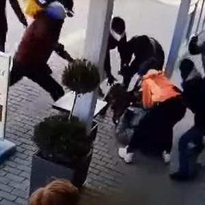 Éhségsztrájkoló antifa-vádlott: 