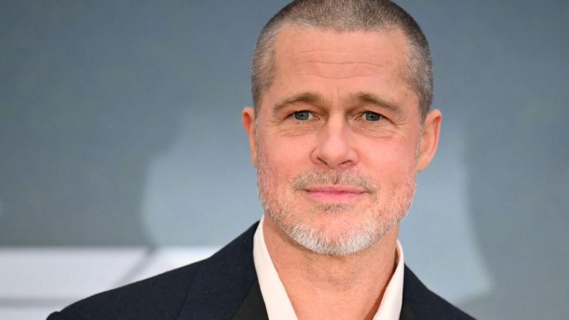 Brad Pitt bejelentette, hogy nem kíván több közös filmet készíteni George Clooney-val. Az indok azonban meglepő, és nem a megszokott szakmai okok állnak a háttérben. A hírek szerint Pitt saját elképzelései és prioritásai miatt döntött így, ami új irányt v
