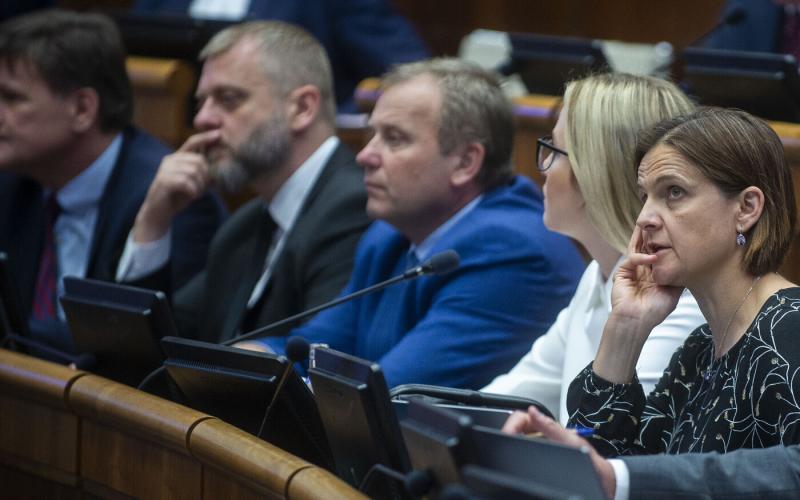 SaS: A kormány 200 millió forintot vont el az önkormányzatoktól, ezzel megtévesztették a régiókat.