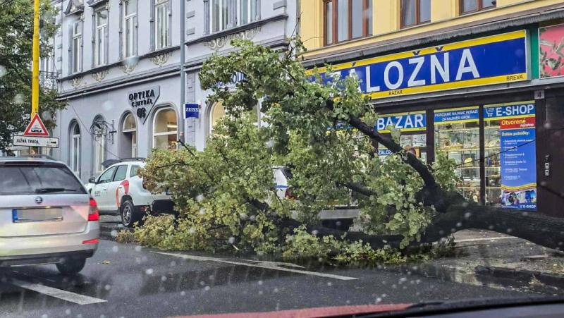 Viharok miatt rendkívüli helyzetet hirdettek 38 településen Kelet-Szlovákiában.