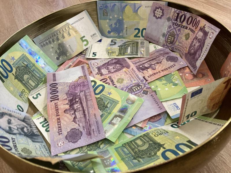 Forint - Hatványozott erőt demonstrált, itt az ideje, hogy eurót vásároljunk?
