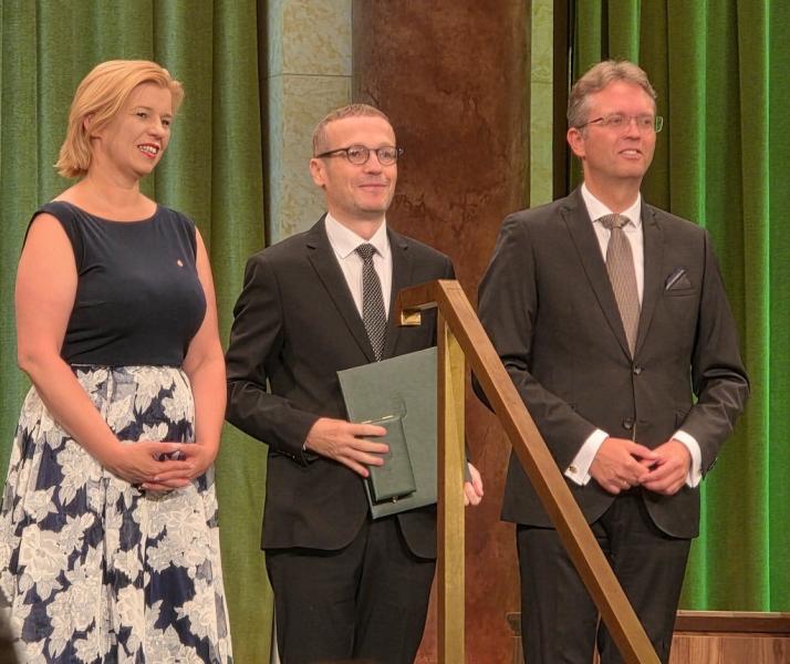 Kiemelkedő állami elismerésben részesült Dr. Samu Krisztián | Vajdaság MA
