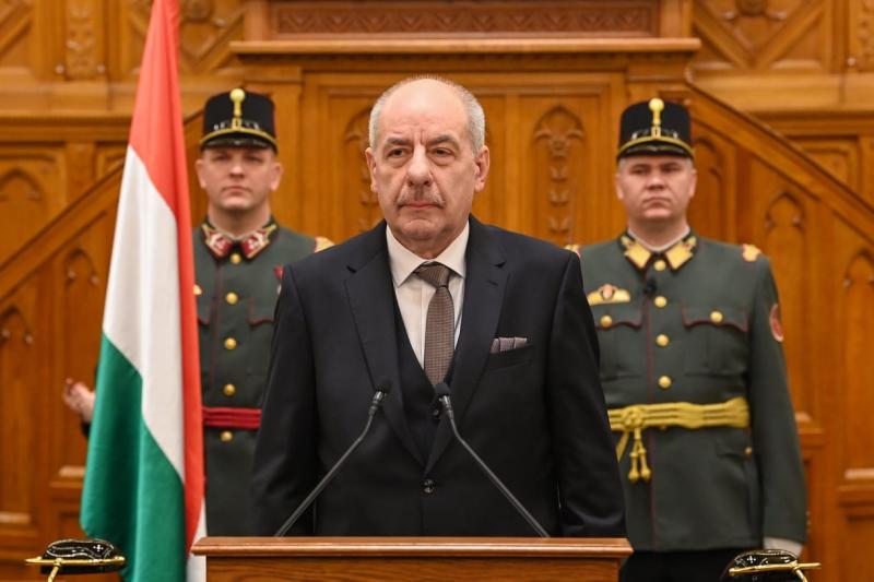 Medián: A magyar lakosság kétharmada népszavazás útján döntene a köztársasági elnök személyéről.