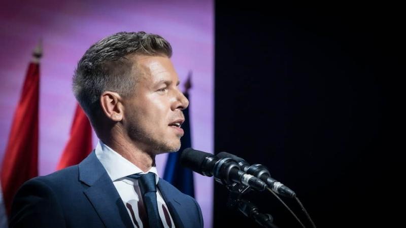 Magyar Péter mentelmi jogának kérdésében megszületett a döntés, amelyre Orbán Viktor azonnal kifejezte véleményét.