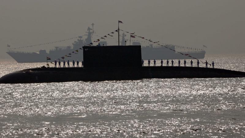 Peking szövetségese határozottan visszautasította a felemelkedő nagyhatalom lépéseit: a nukleáris tengeralattjárók körüli feszültség szította az ellentéteket.