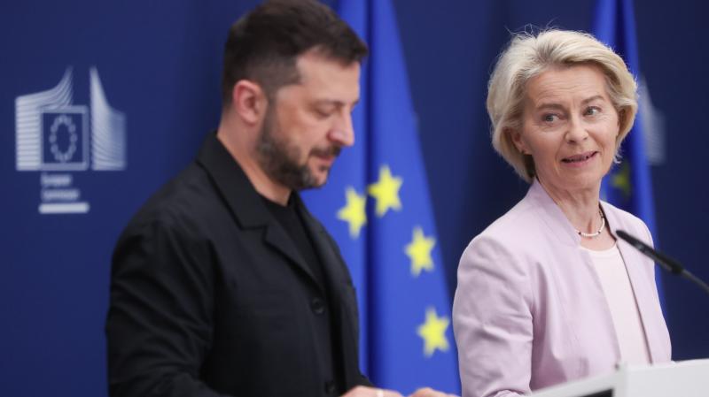 Európai politikai vezetők aktívan lobbiznak annak érdekében, hogy Zelenszkij ukrán elnökkel közösen részt vehessenek a budapesti békecsúcson.