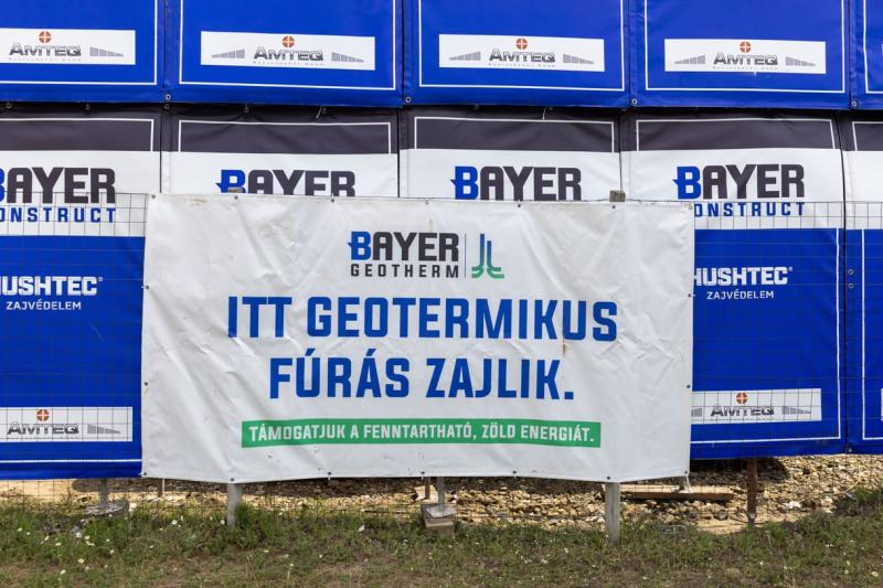 Egy kulcsfontosságú engedély még várat magára az új zuglói városközpont fejlesztésének kivitelezője számára, miközben a háttérben felbukkant a korábbi MSZP-s polgármester is.