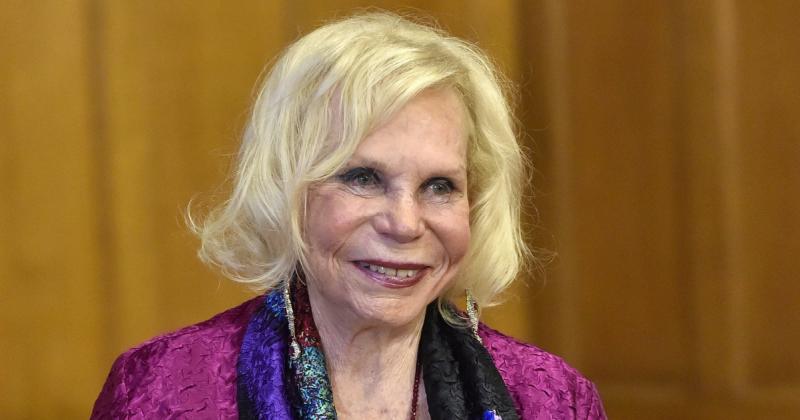 Sajnálattal értesítem, hogy Kálmán Yvonne elhunyt.