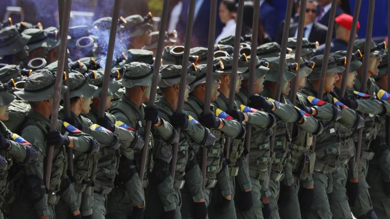 Szinte elképzelhetetlen, milyen meglepő eszközt vetett be Venezuela: tényleg ez lenne a tervük az Egyesült Államok inváziójának megakadályozására?