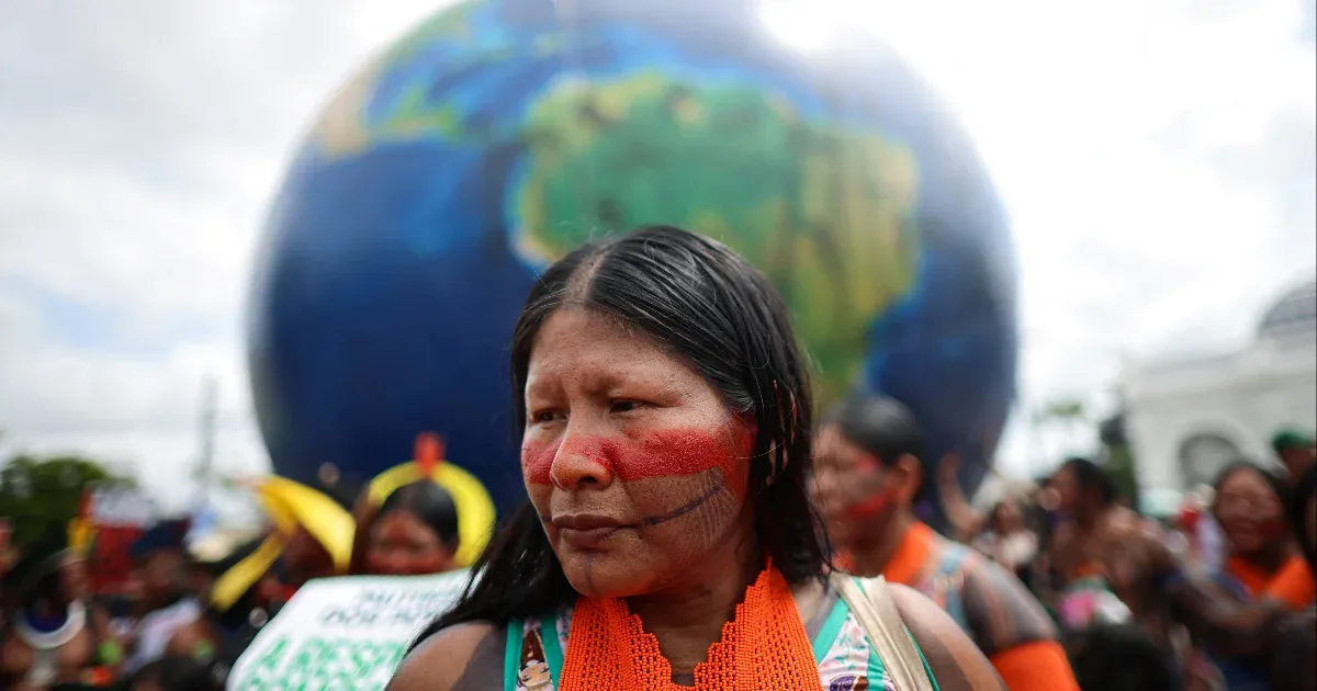 Több ezer ember gyűlt össze Brazíliában, hogy hangot adjanak aggodalmuknak a klímakrízis sürgető megoldása érdekében, mindeközben Belémben zajlik a COP30 klímacsúcs.