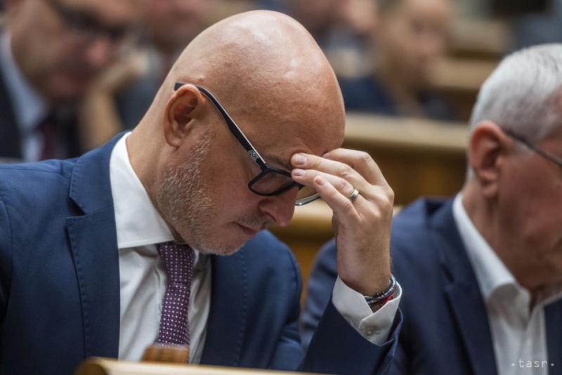 Gröhling: A diákok szembesülnek azzal, hogyan rombolja le az ország jövőjét a Fico-kormány.