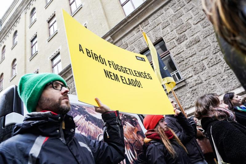 Országos Bírói Tanács: A bírák függetlenségének vizsgálata nem tartozik a Kúria hatáskörébe.